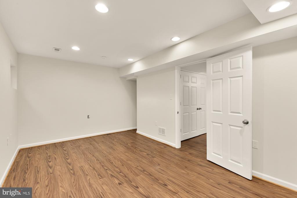 5300 ALTA VISTA ROAD