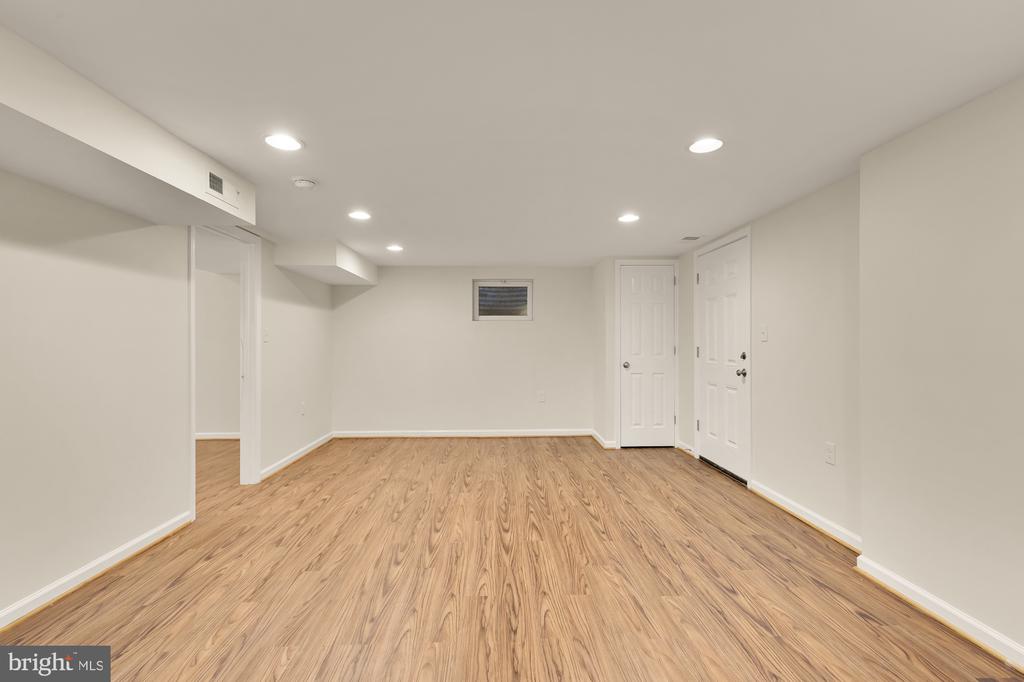 5300 ALTA VISTA ROAD