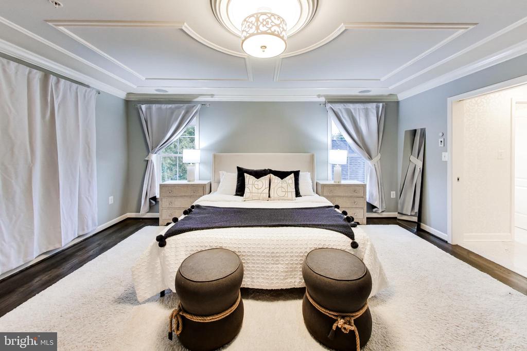 13513 MOONLIGHT TRAIL DRIVE