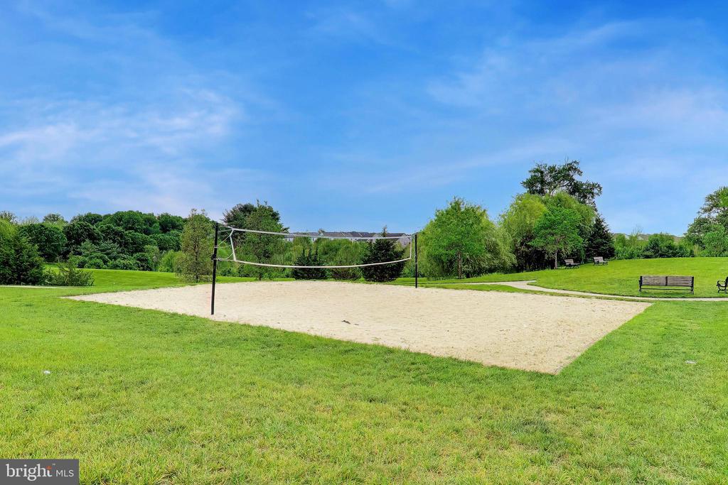 13513 MOONLIGHT TRAIL DRIVE