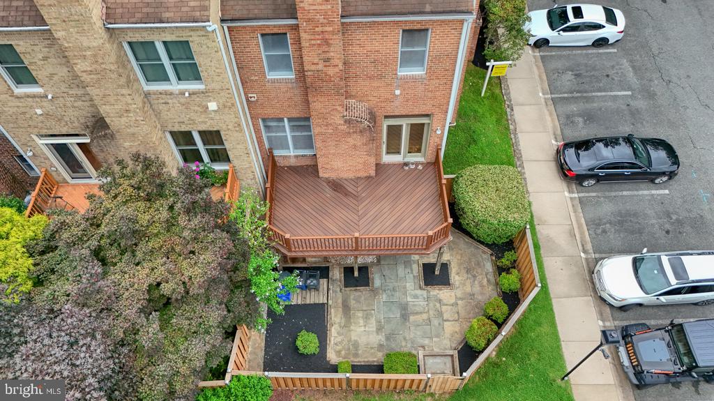 4836 CLOISTER DRIVE