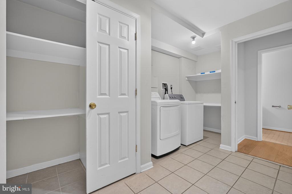 4836 CLOISTER DRIVE