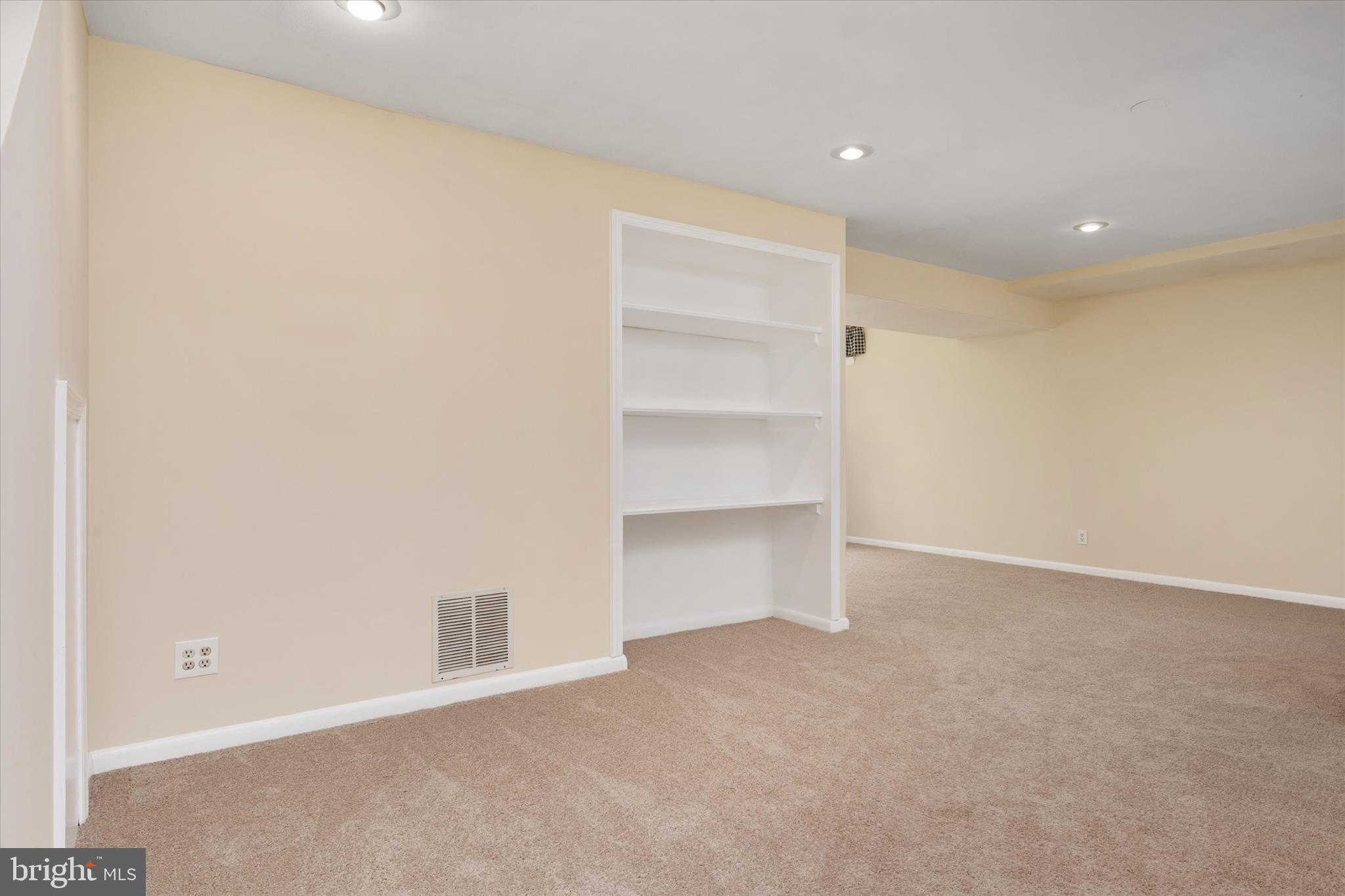 3300 PISNER TERRACE