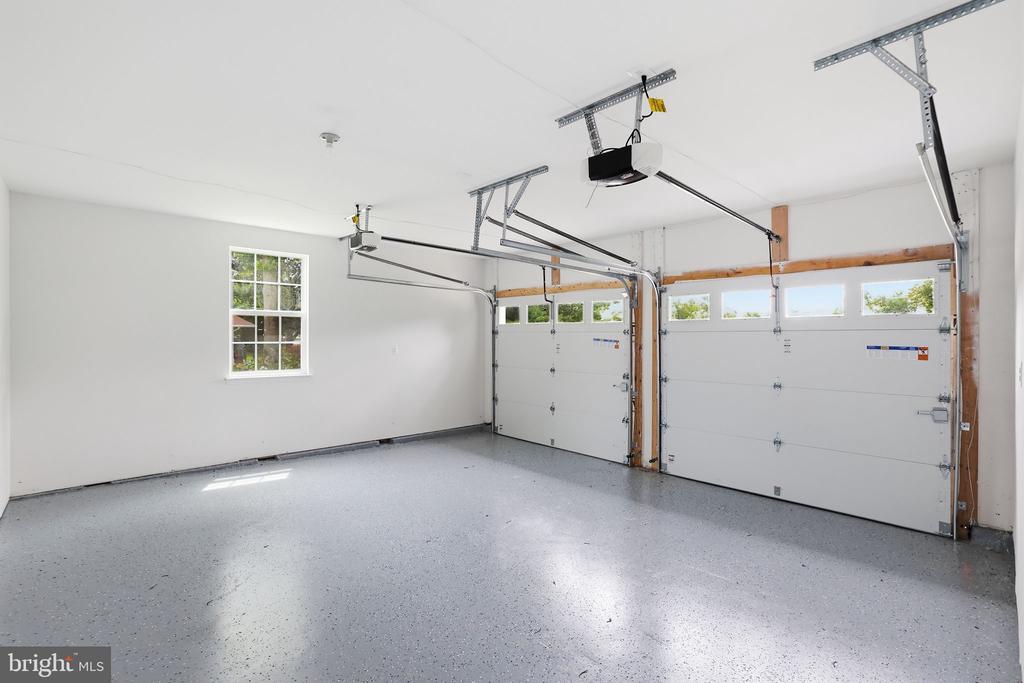9113 BRAMBLE BUSH COURT