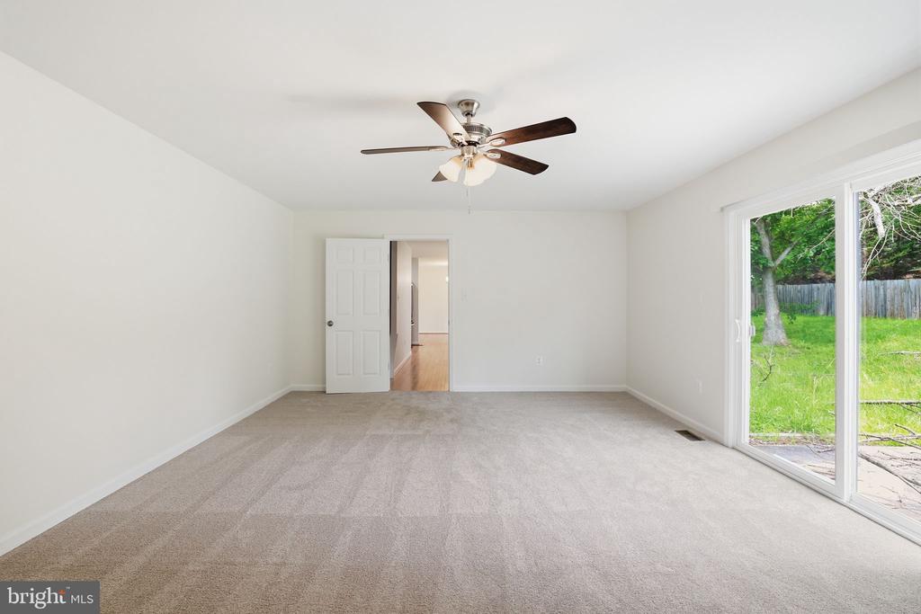 9113 BRAMBLE BUSH COURT