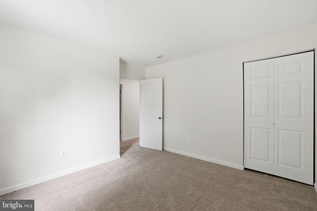 9113 BRAMBLE BUSH COURT