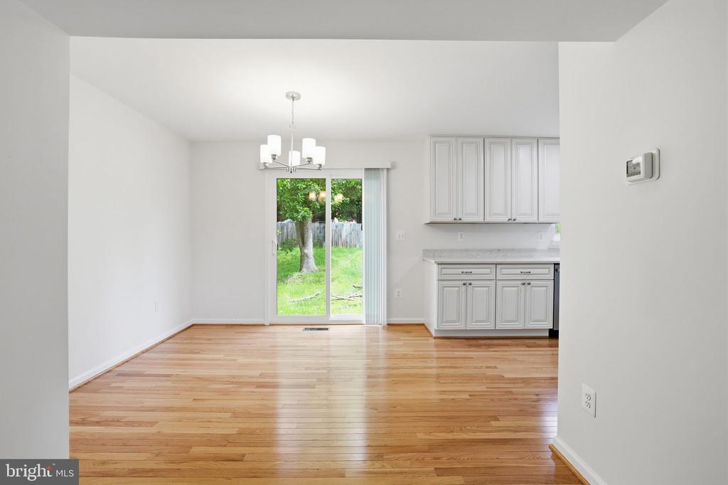 9113 BRAMBLE BUSH COURT
