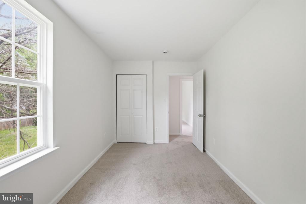 9113 BRAMBLE BUSH COURT