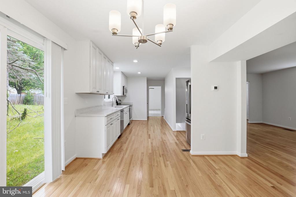 9113 BRAMBLE BUSH COURT