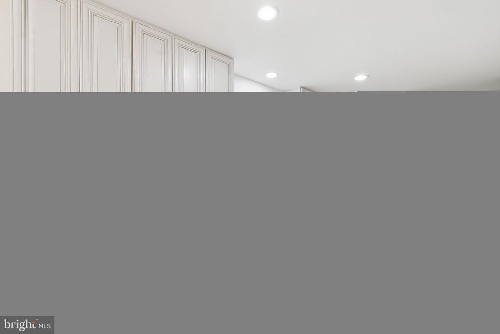 9113 BRAMBLE BUSH COURT