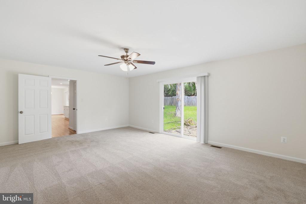 9113 BRAMBLE BUSH COURT