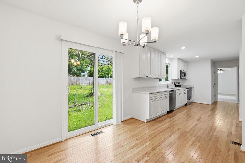 9113 BRAMBLE BUSH COURT