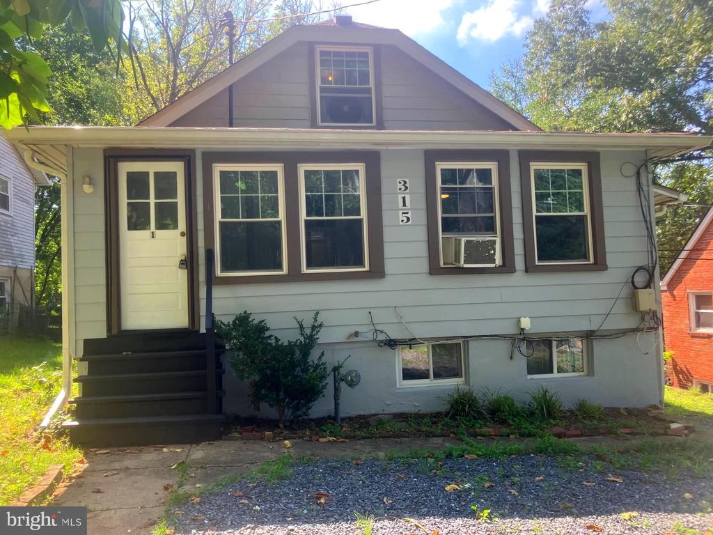 315 CIRCLE AVENUE