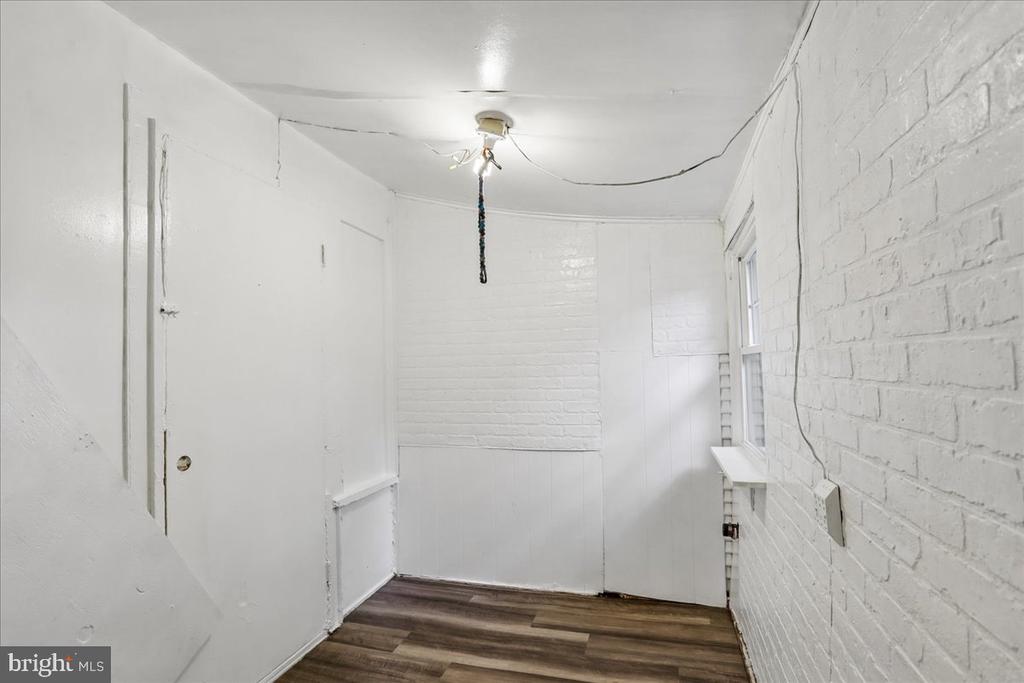 315 CIRCLE AVENUE