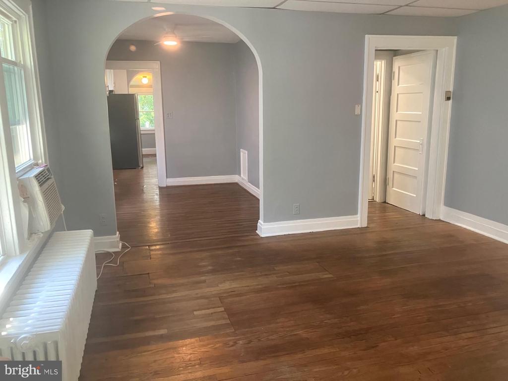 315 CIRCLE AVENUE