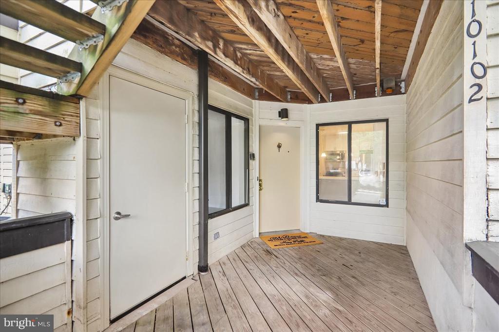 10102 HELLINGLY PLACE Unit: 303