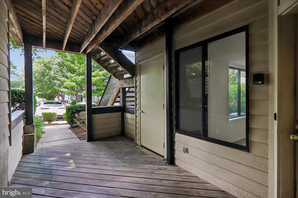 10102 HELLINGLY PLACE Unit: 303