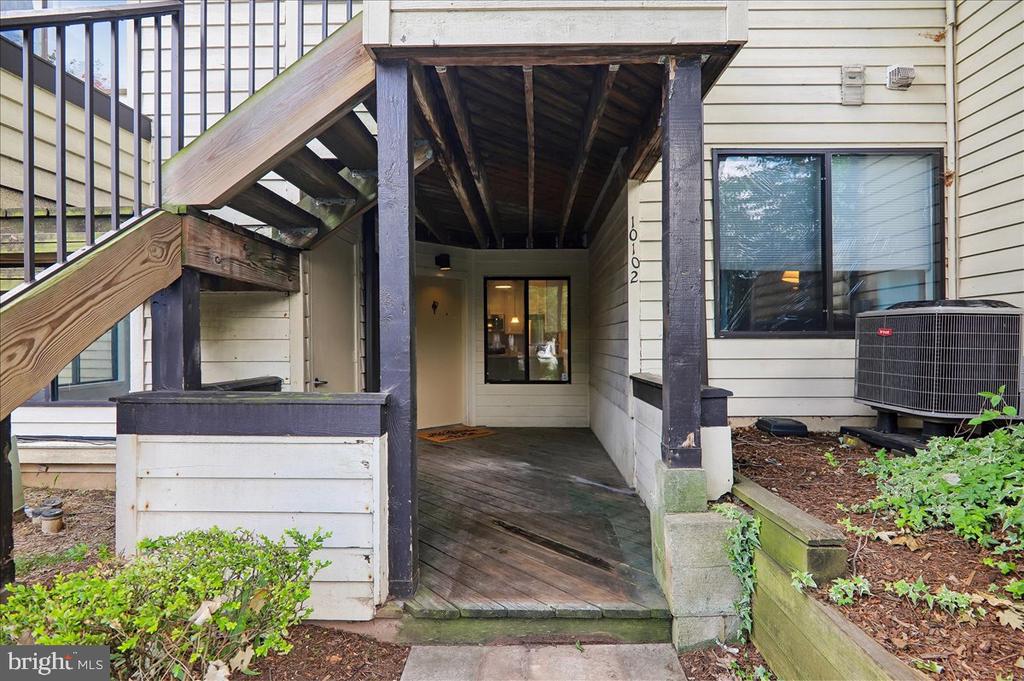 10102 HELLINGLY PLACE Unit: 303
