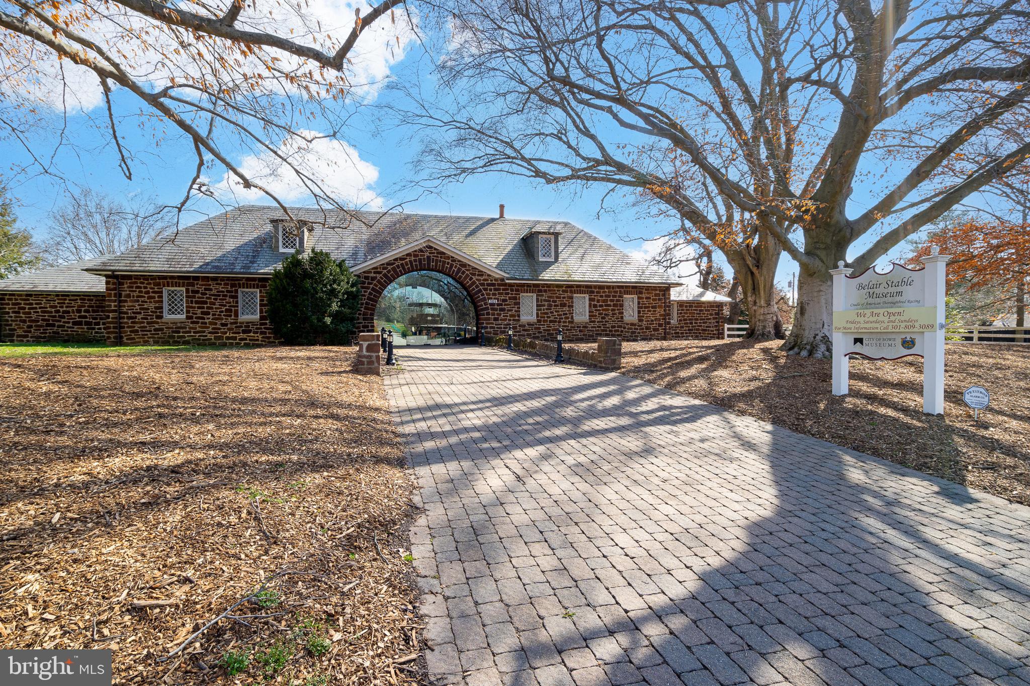 12211 Fleming Ln