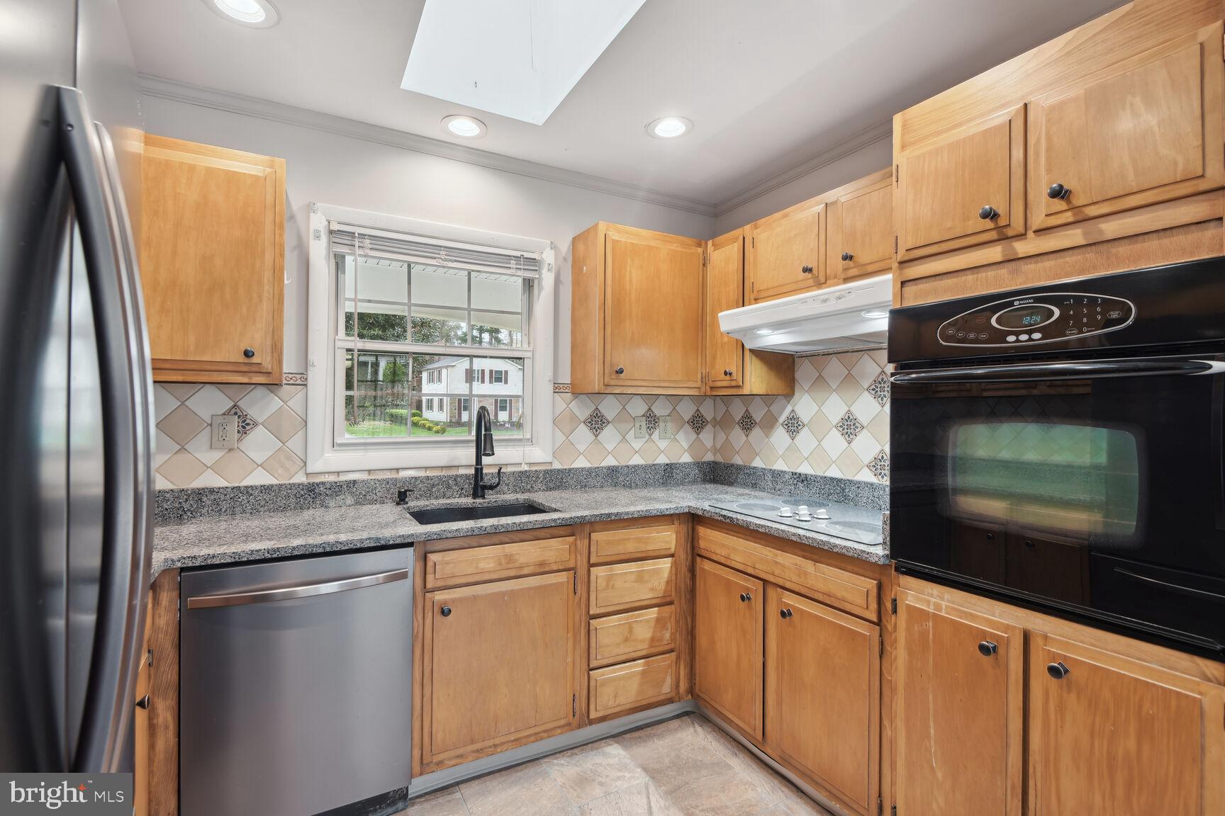 16110 Pointer Ridge Dr