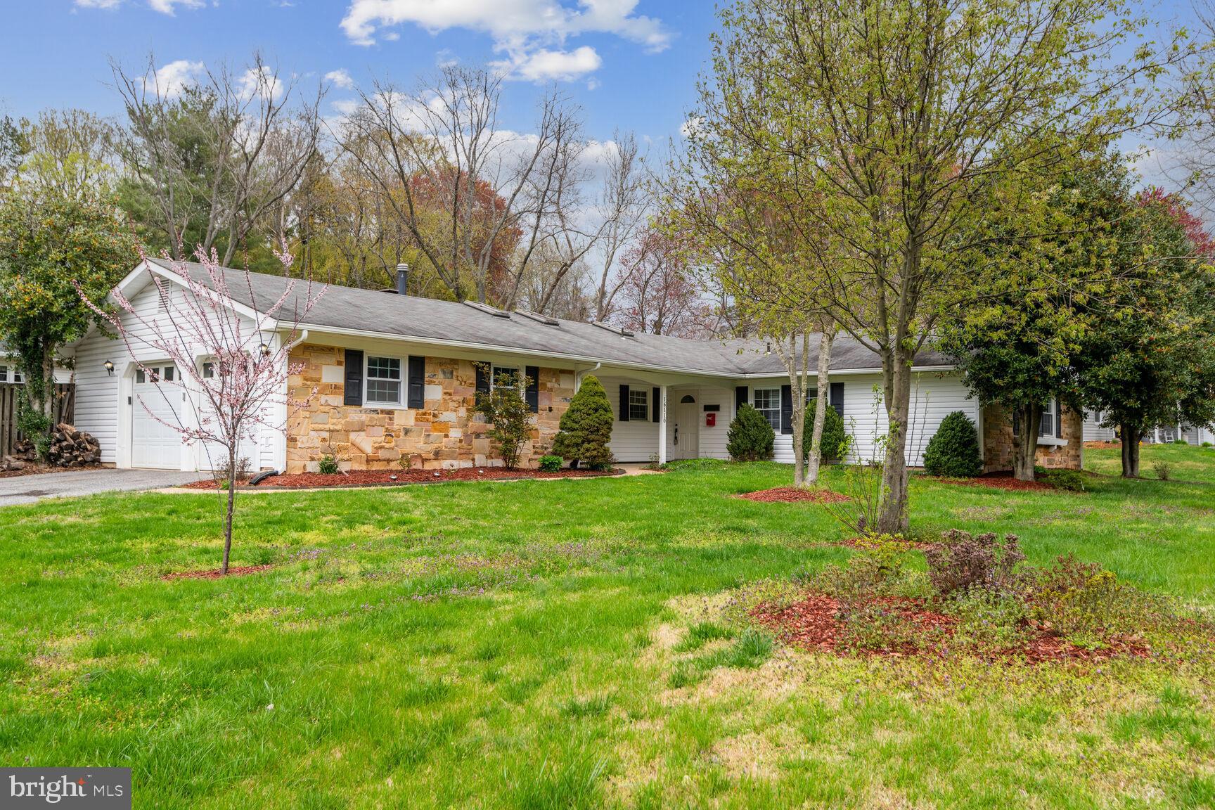 16110 Pointer Ridge Dr