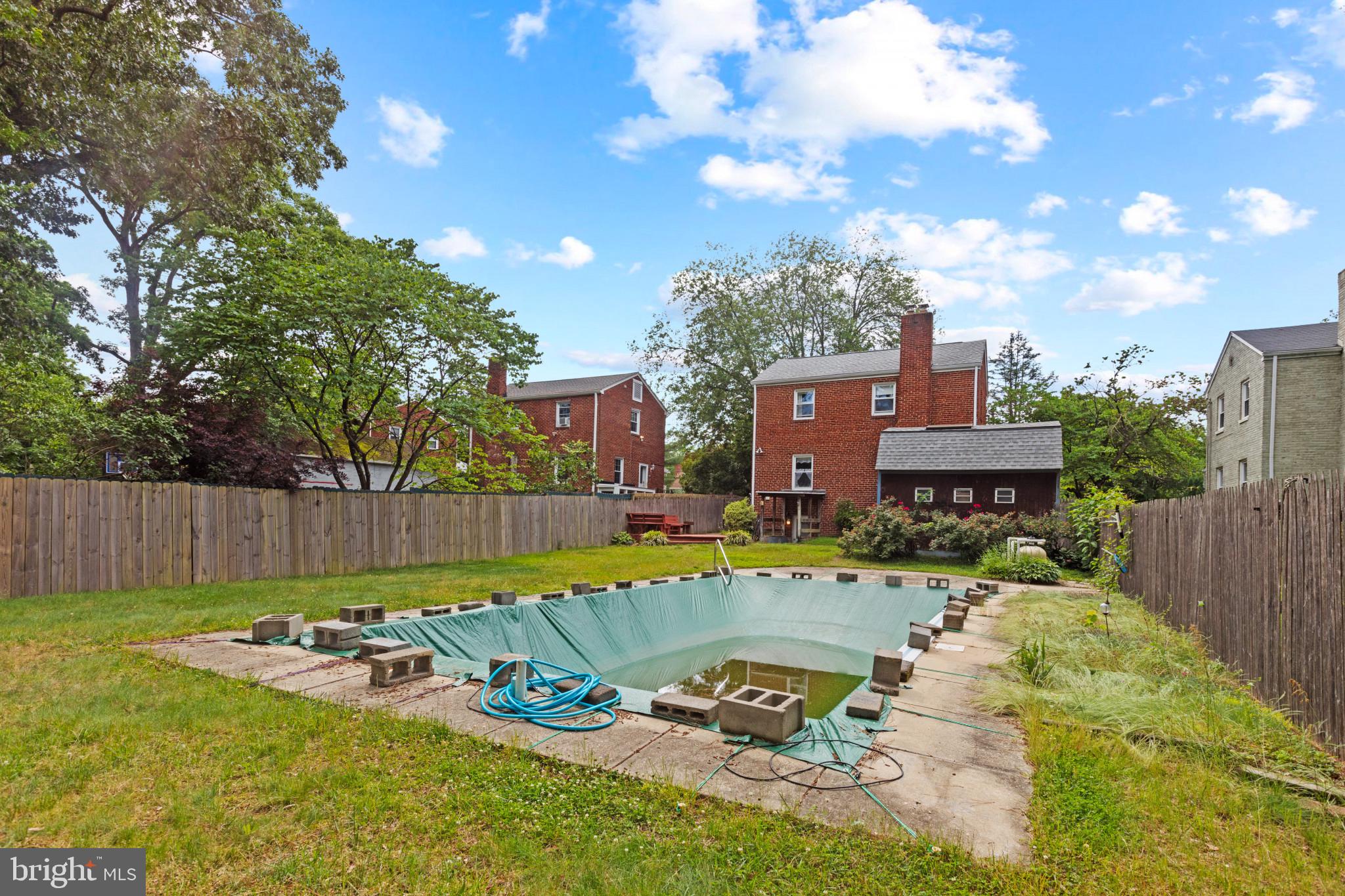 8503 Potomac Ave