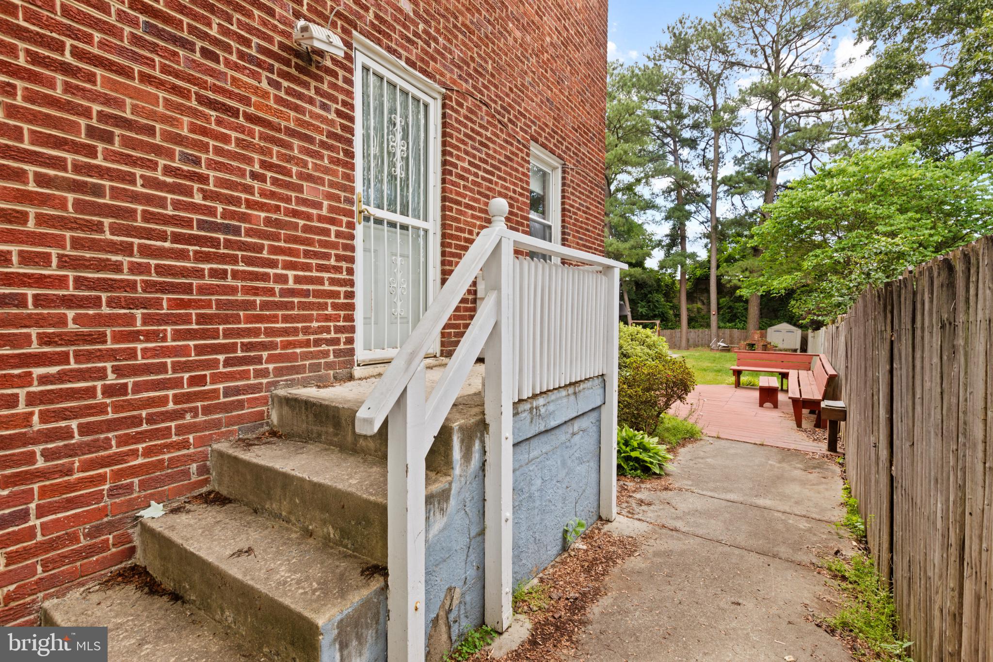 8503 Potomac Ave