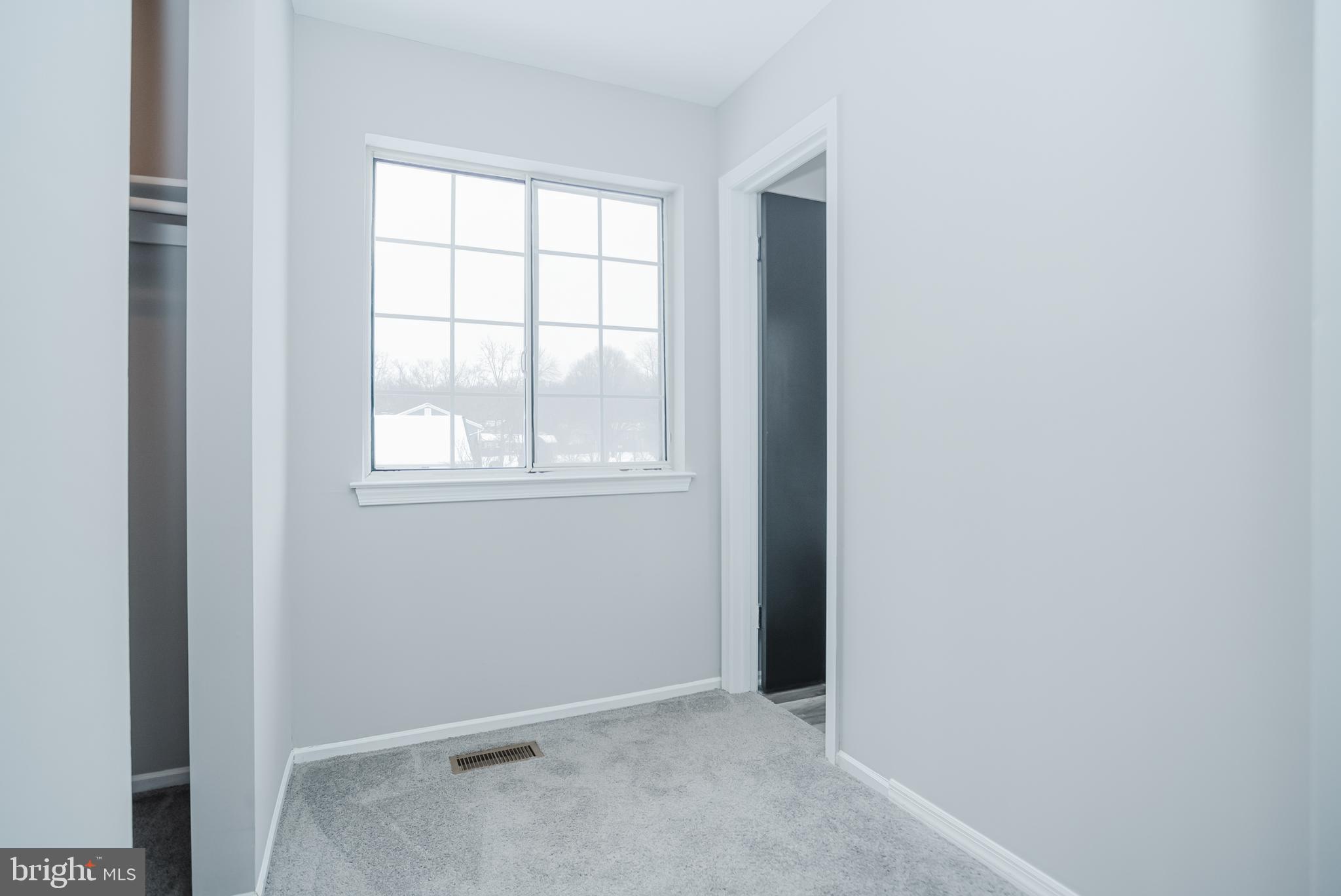 12411 Proxmire Dr