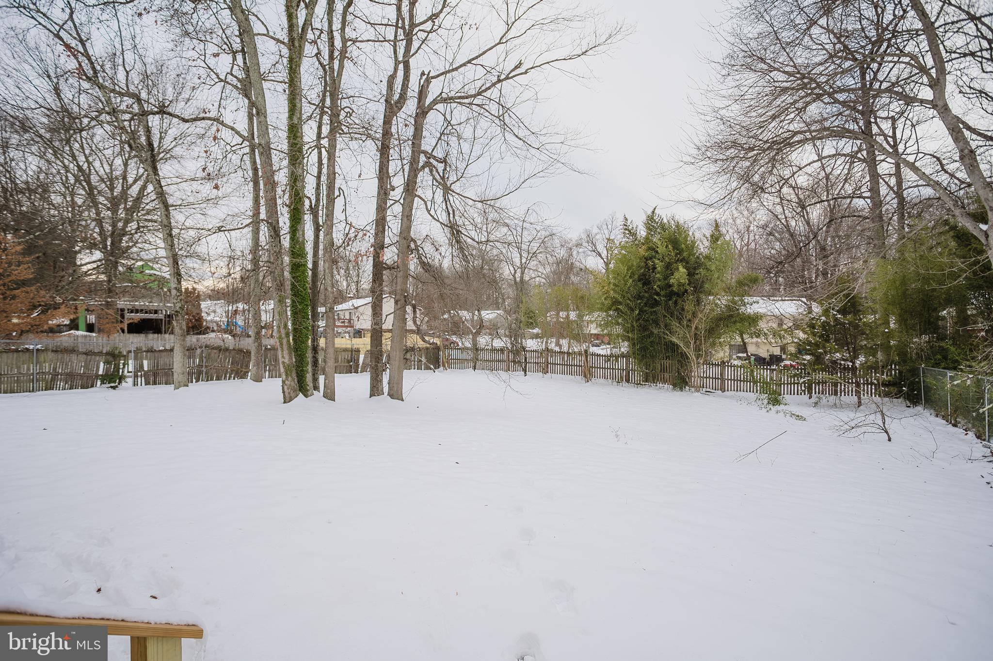 12411 Proxmire Dr