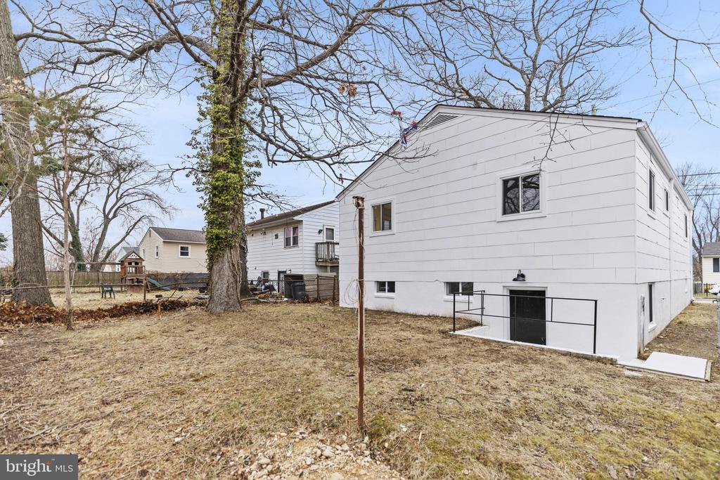 6121 Osborn Rd