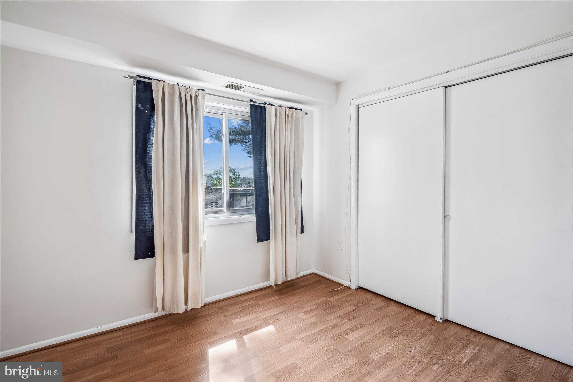 9274 ADELPHI RD #202