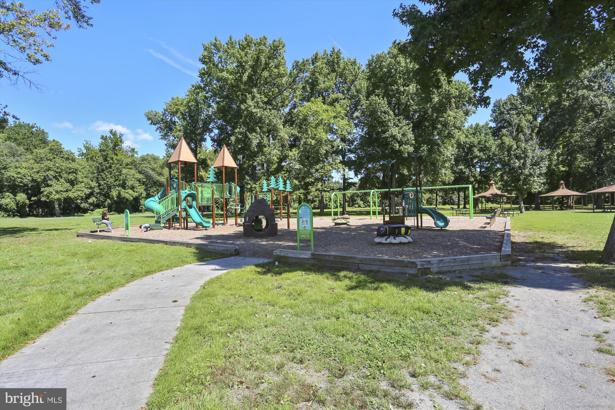 9274 ADELPHI RD #202