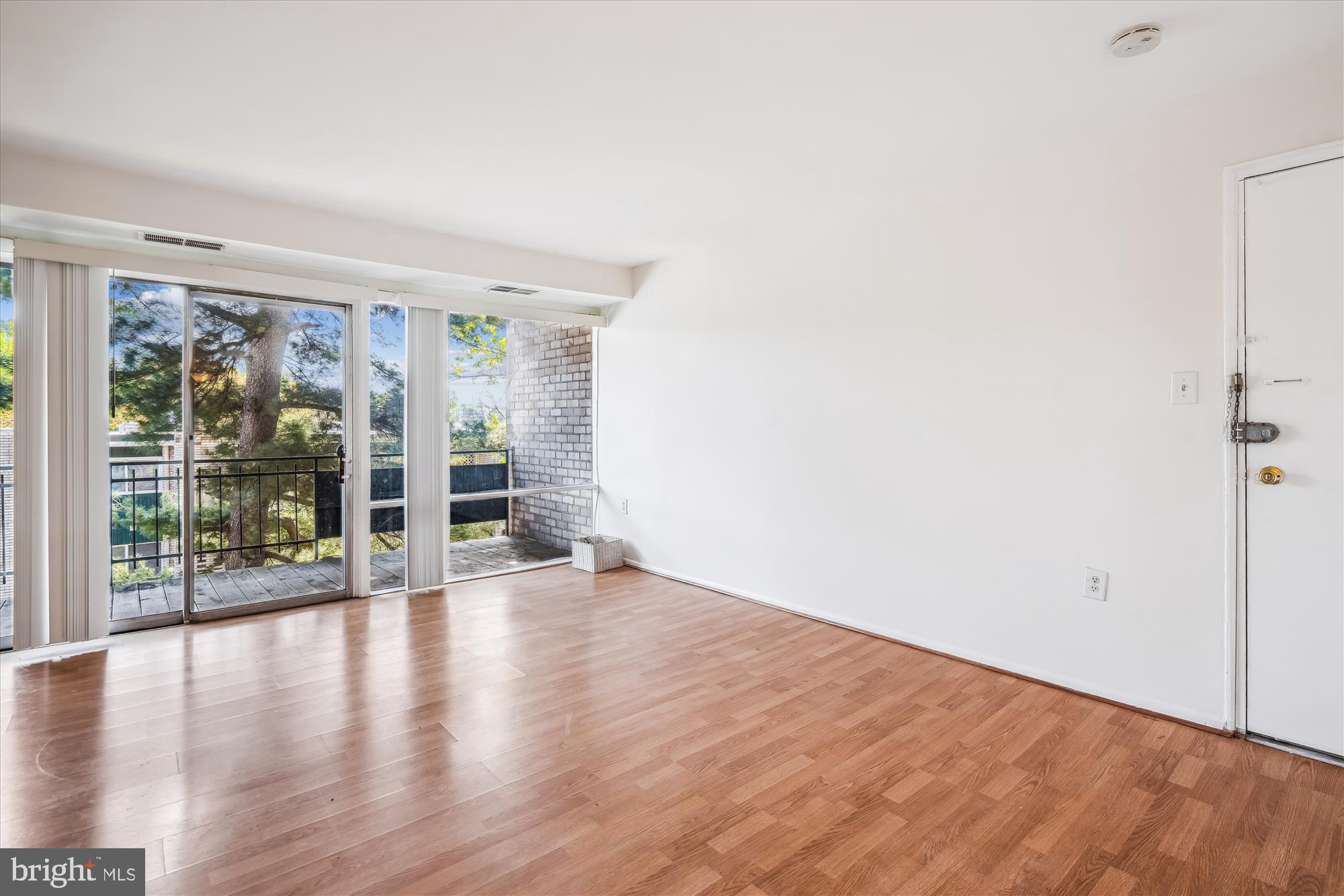 9274 ADELPHI RD #202