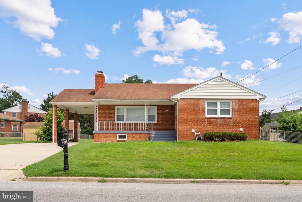 5912 Alan Dr