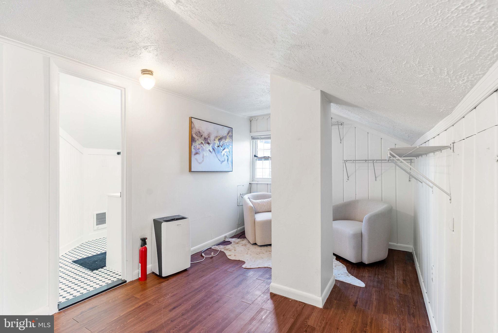 4905 SHERIDAN STREET