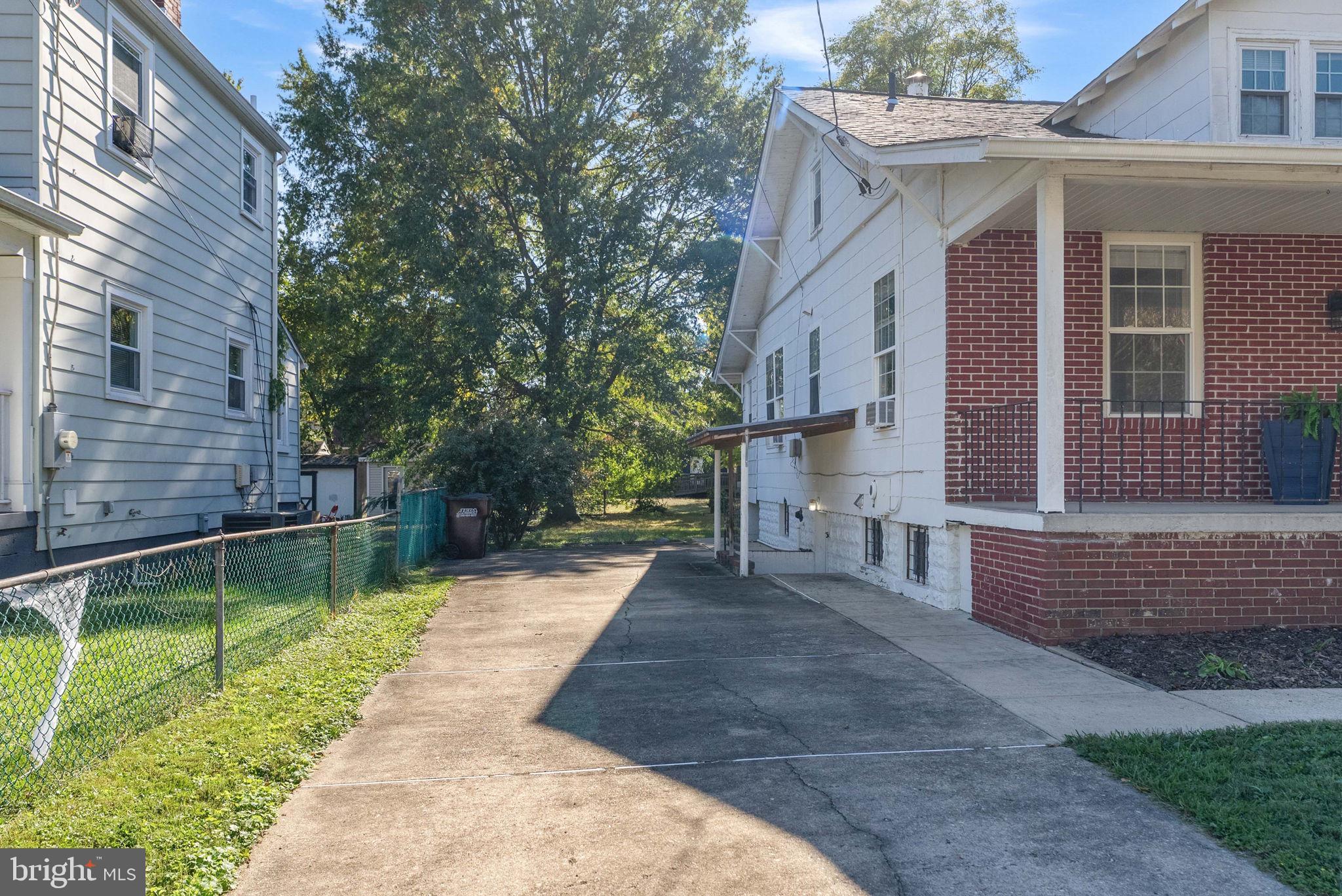 4905 SHERIDAN STREET