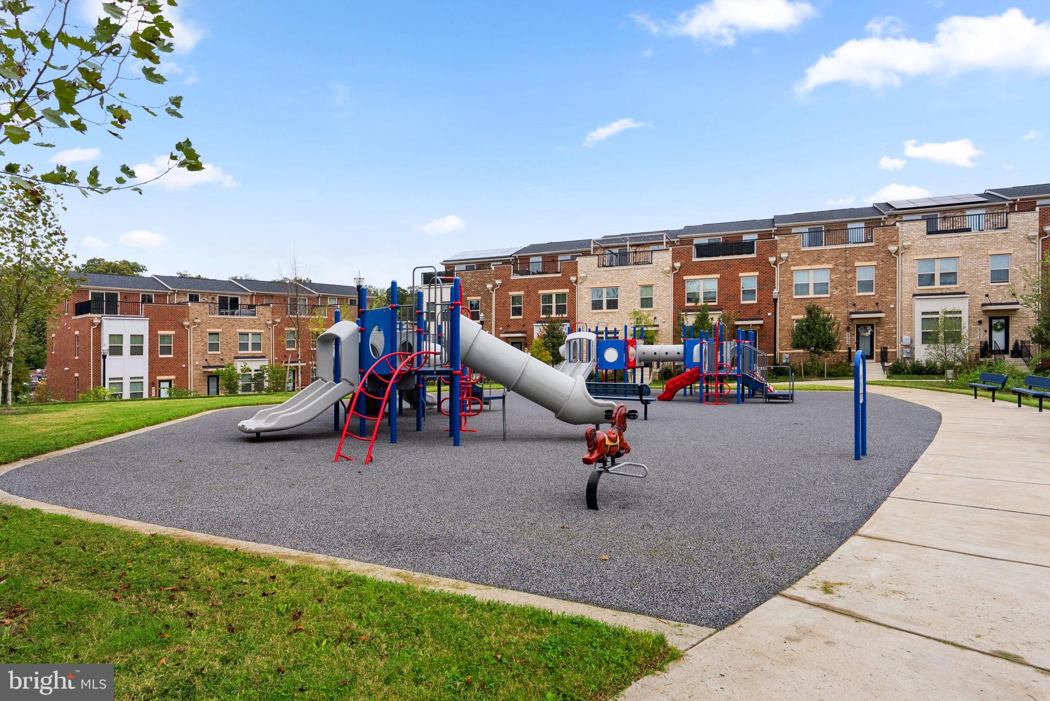 2815 BATTERSEA LAKE LOOP