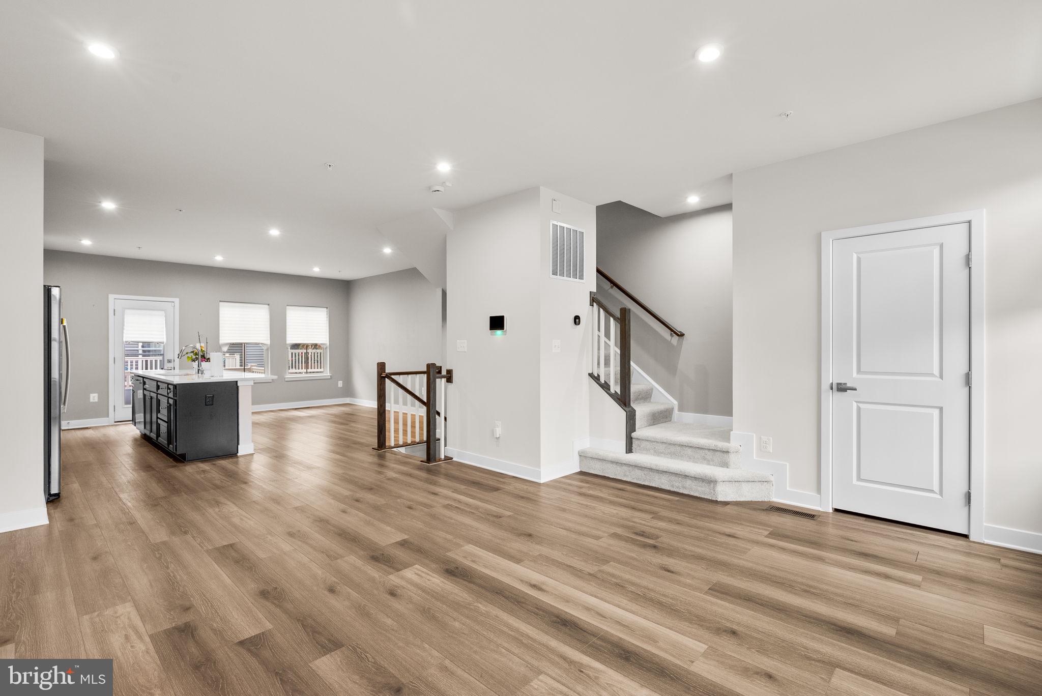 2815 BATTERSEA LAKE LOOP