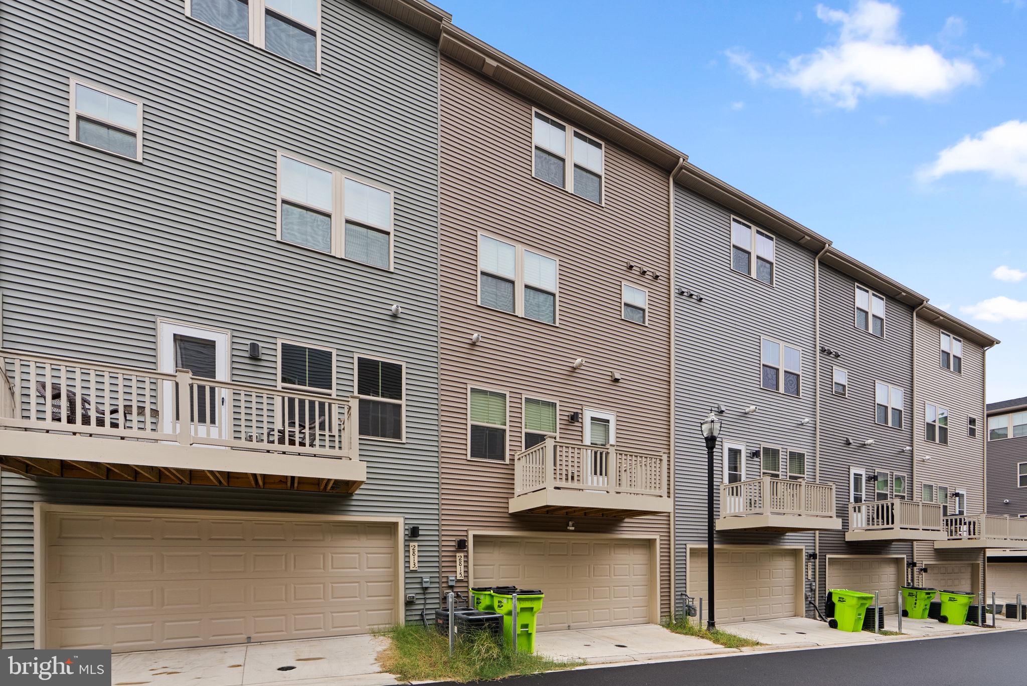 2815 BATTERSEA LAKE LOOP