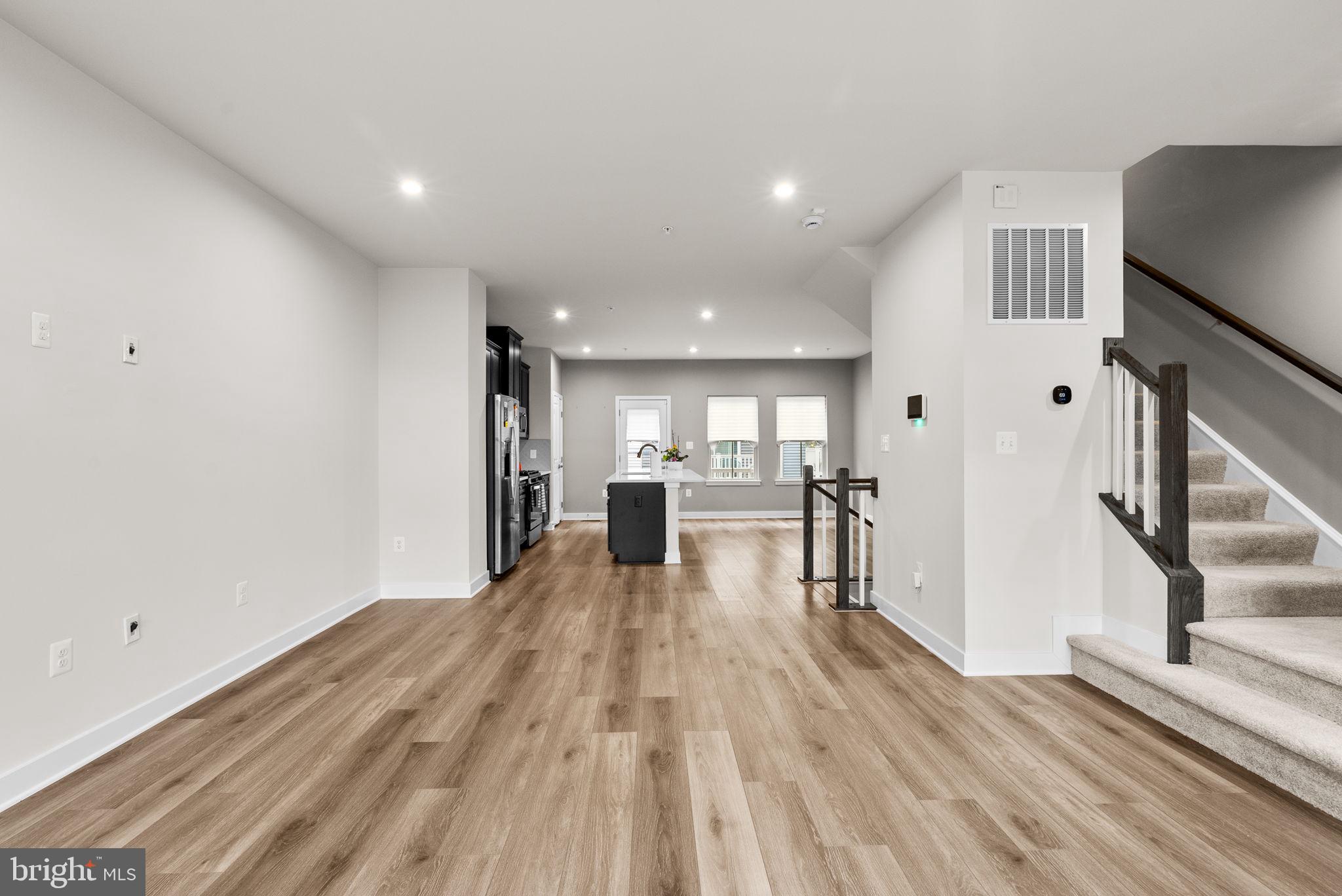 2815 BATTERSEA LAKE LOOP