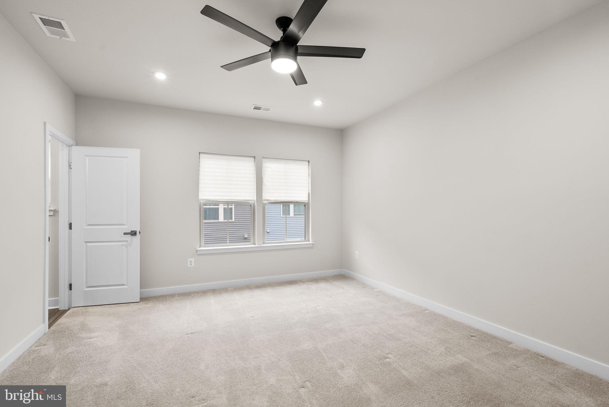 2815 BATTERSEA LAKE LOOP