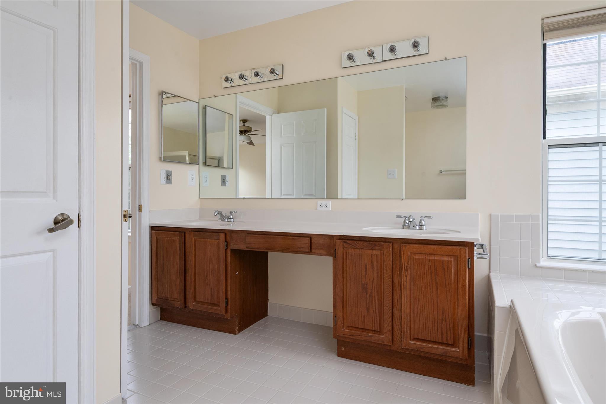7912 KARA COURT