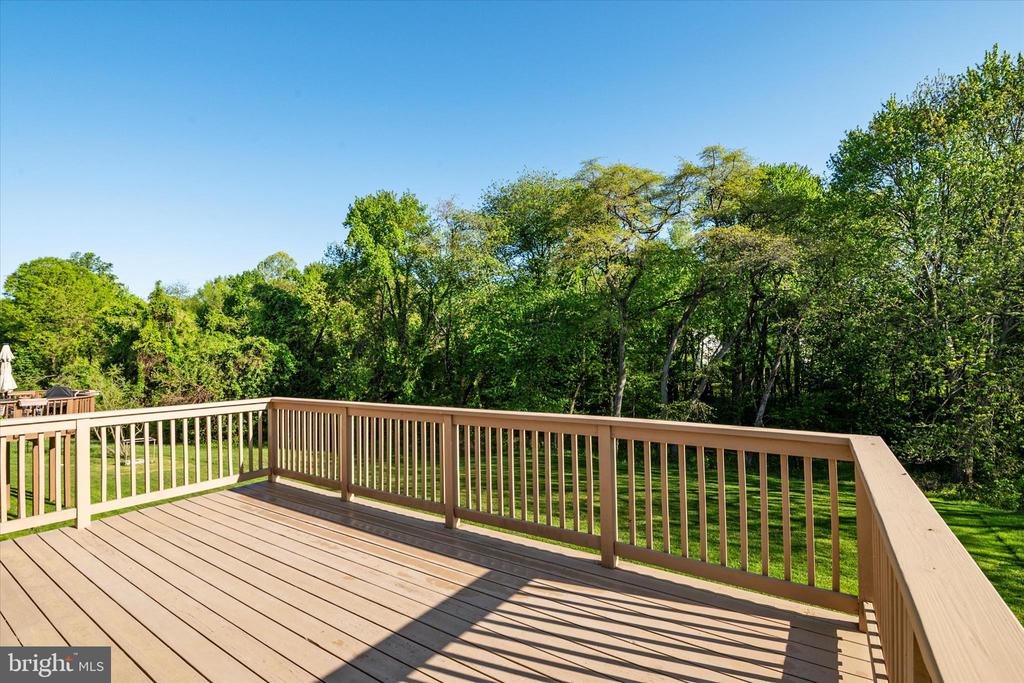 7912 KARA COURT