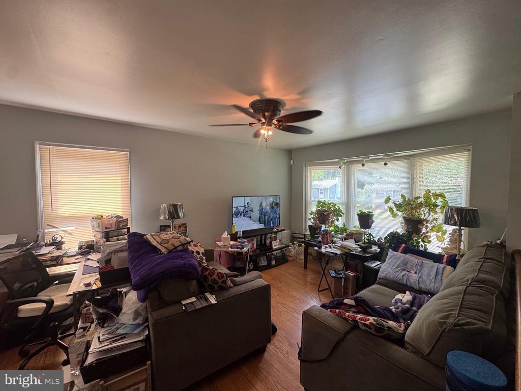 1907 MYSTIC AVENUE