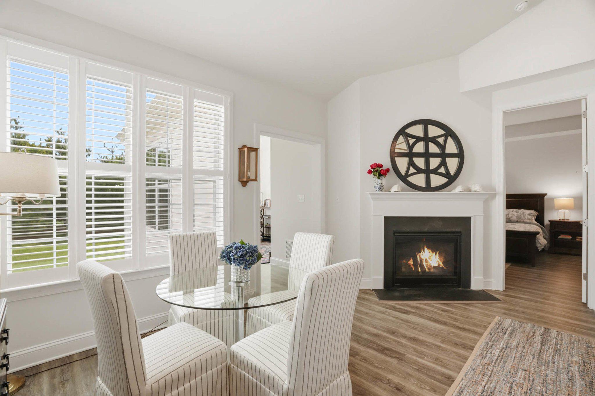 932 MOORINGS CIRCLE