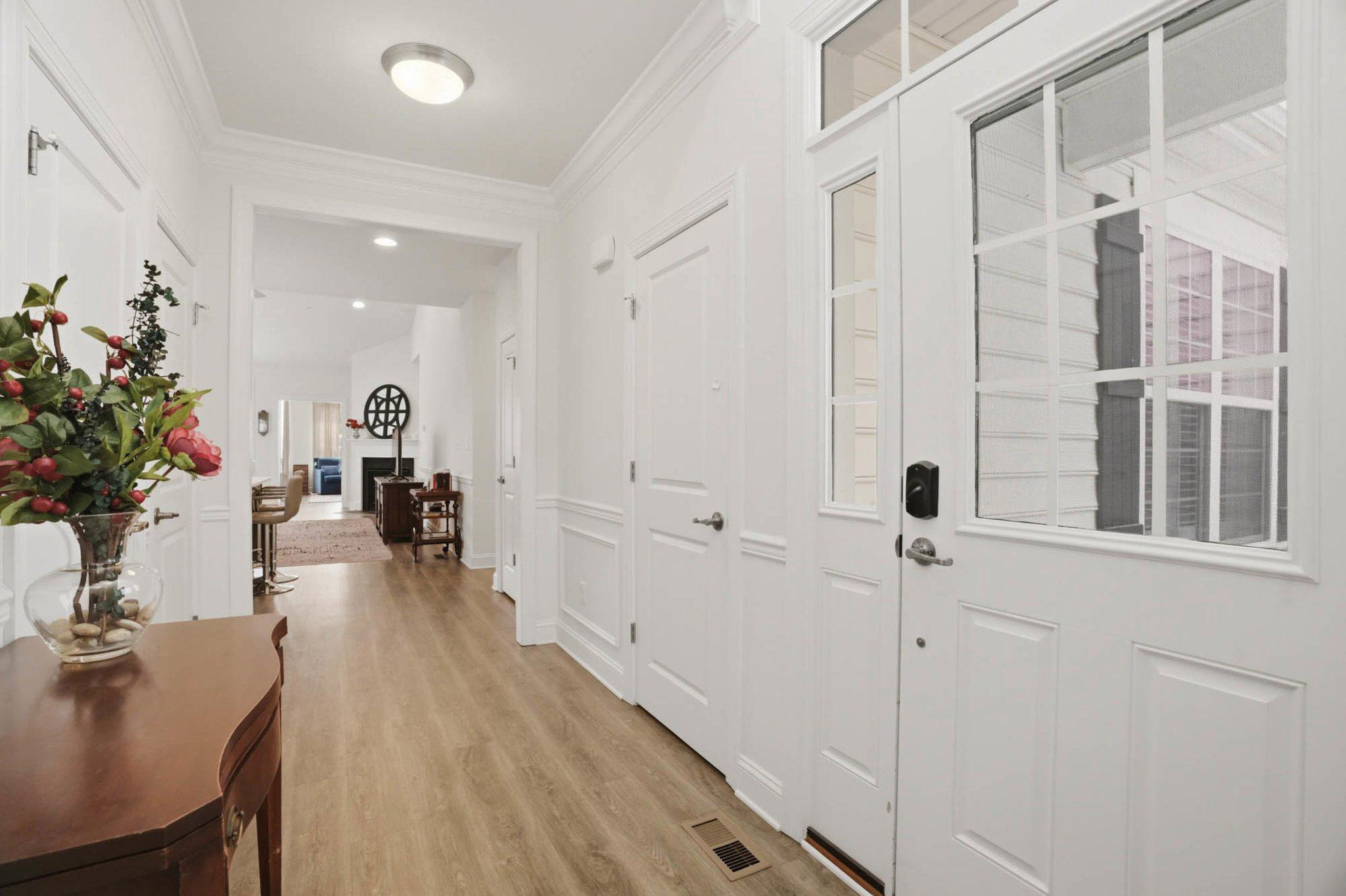 932 MOORINGS CIRCLE