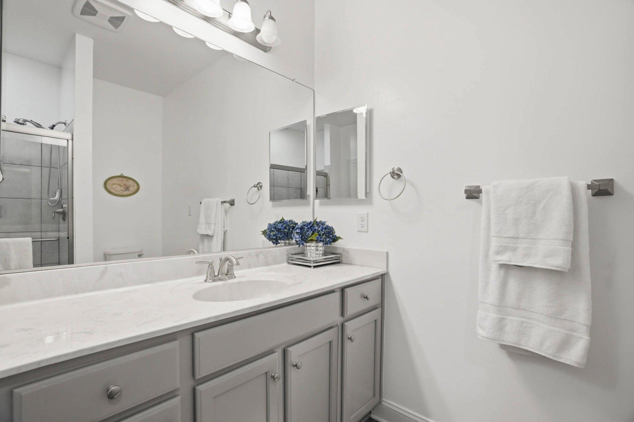 932 MOORINGS CIRCLE