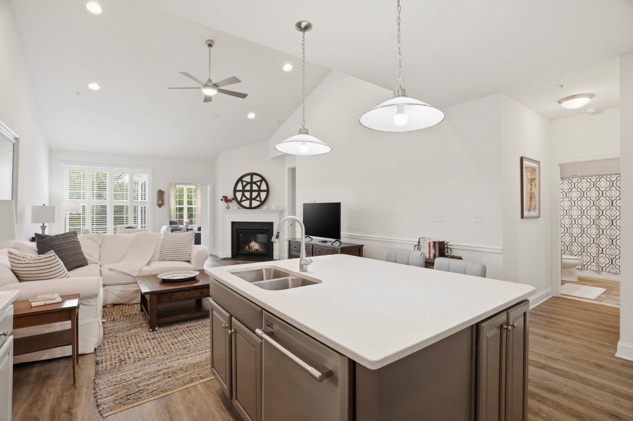 932 MOORINGS CIRCLE