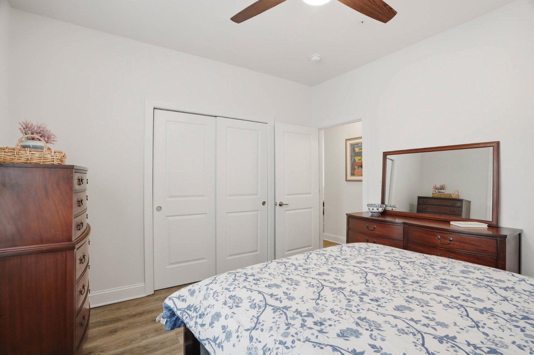 932 MOORINGS CIRCLE