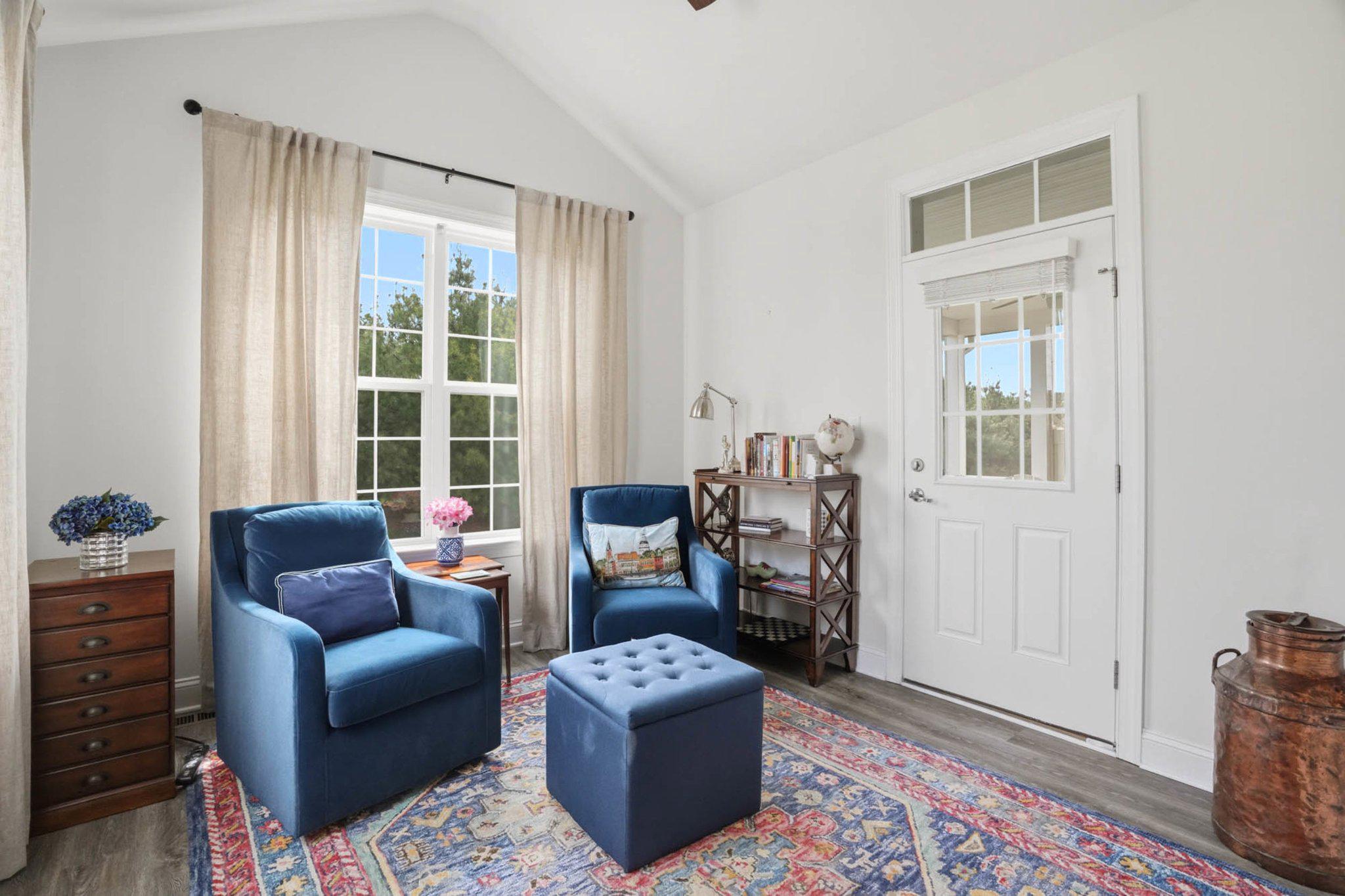932 MOORINGS CIRCLE